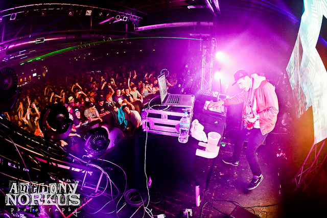 8436363978_8bd6235ab7_z