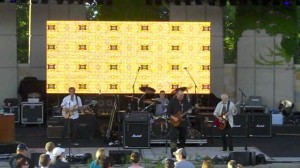 Steve Cropper joined Frampton for two songs.