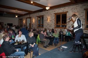 Audiences revel in the atmosphere of Pin Drop Concerts such as this recent show featuring Liz Longley. (Photo/Kevin Reedy)