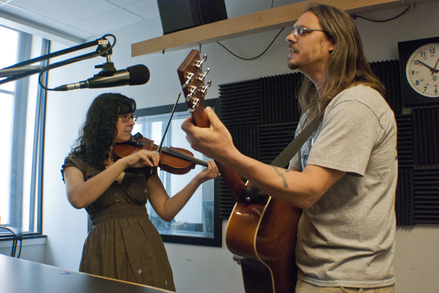 Clouds and Thomasma on Local Spins Live. (Photo/Tori Thomas)