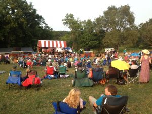 One Stage, Devoted Crowd: Cowpie 2014 was blessed with perfect weather. 