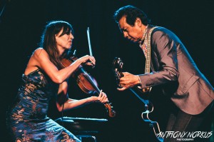 Riveting Duo: Alejandro Escovedo with Susan Voelz. (Photo/Anthony Norkus)