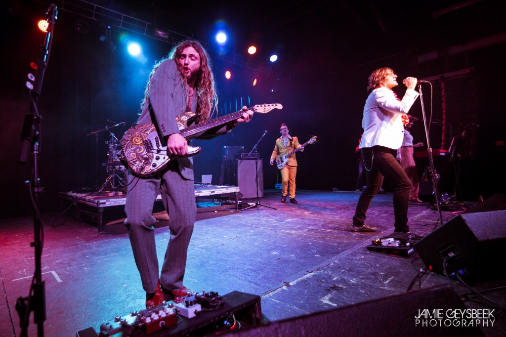 Pass It On: The Outer Vibe delivered a rousing set for happy fans at The Intersection on Friday. (Photo/Jamie Geysbeek)
