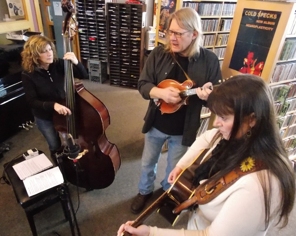 Vintage Folk: Hawks & Owls on Local Spins on WYCE. (Photo/Local Spins)