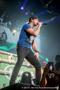Getting the Party Started: Luke Bryan. (Photo/Eric Stoike)