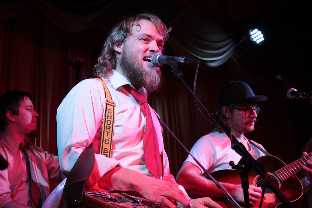 Honoring Prine: Resonator guitar whiz Mark Lavengood leads this weekend's tribute. (Photo/Anna Sink)