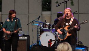 The Indigo Girls at Meijer Gardens. {Photo/Anna Sink)