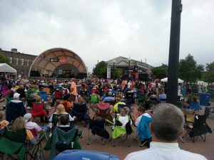 Blues in Kazoo: The Kalamazoo Blues Fest fired up Arcadia Place downtown. (Photo/Rossana Romeika)