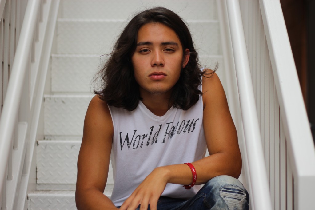 Moving Toward Melodies and Pop: LOUIS (Photo/Ricky Olmos)