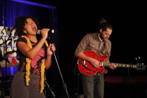 Intrastate Cooperation: Vox Vidorra playing Michigan House-Detroit. (Photo/Anna Sink)