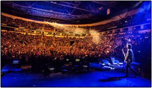 'One on One': Paul McCartney and his band are coming to Michigan.