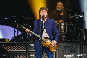 'Love Me Do': And fans did. (Photo/Anthony Norkus)