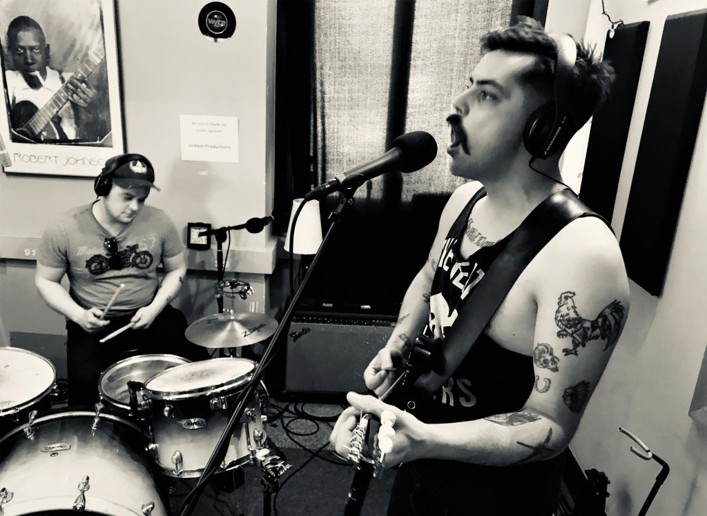 Jesse Ray & The Carolina Catfish 'Totally still crazy' rock Local Spins