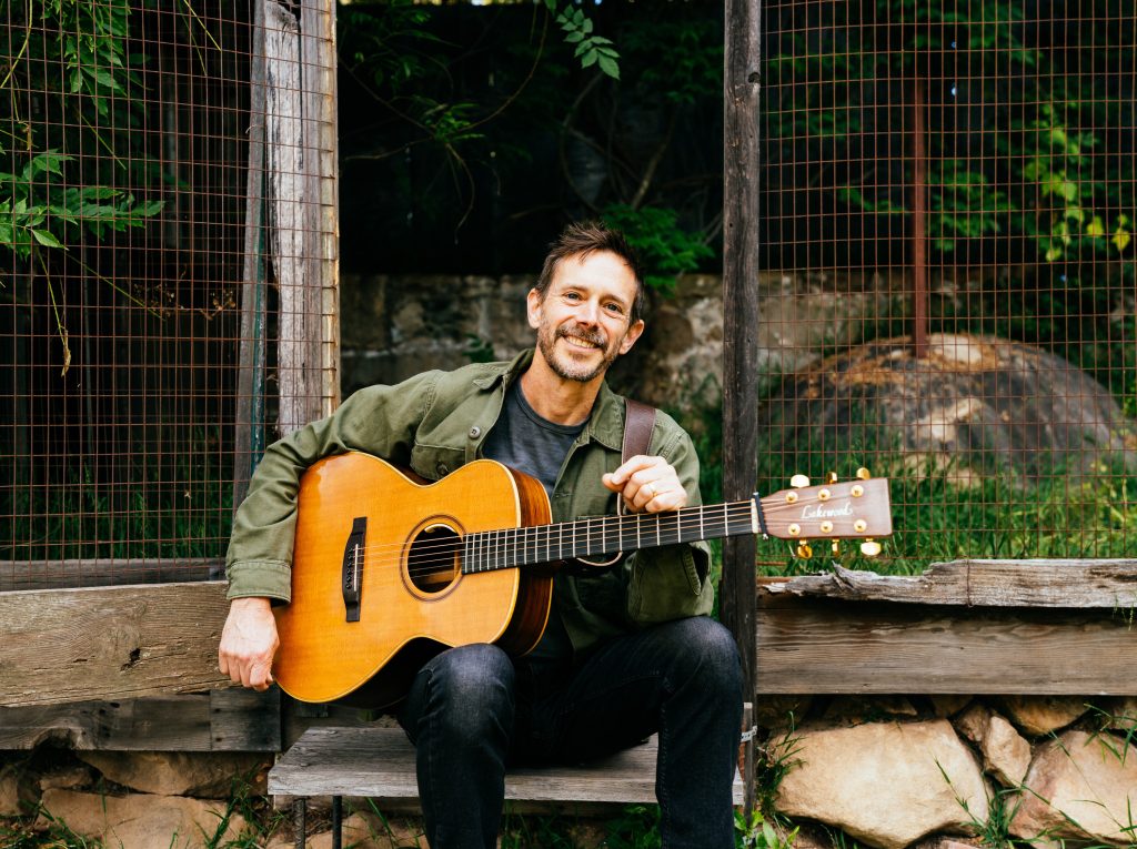 Toad the Wet Sprocket’s Glen Phillips embraces solo tour, playing Guiding Light Live & more