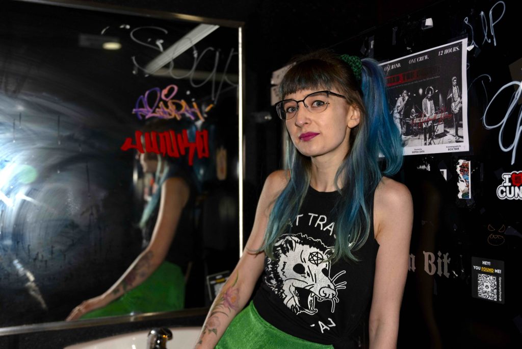 Mar in Color: Brandishing a vibrant visual world of indie, electronic alt-pop