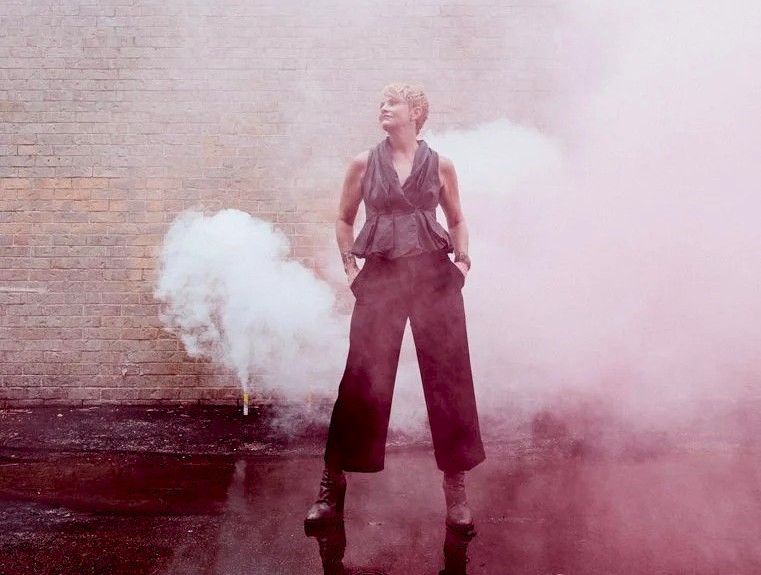 Shawn Colvin honored to play Int’l Women’s Day concert at female-founded St. Cecilia