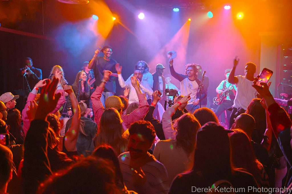 April’s Musical Showers: Josh Garrels, Chicago Farmer, Myron Elkins, Raynes (Photos)