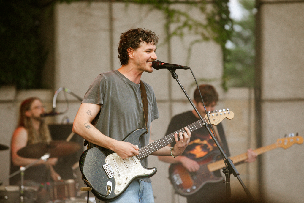 Rocking the storms away: Houndmouth brings ‘Lordy’ to life in Grand Rapids