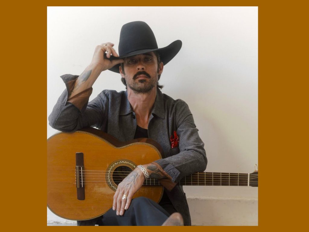 Ryan Bingham & The Texas Gentlemen pivot to ‘fantastic’ live takes of old & new songs