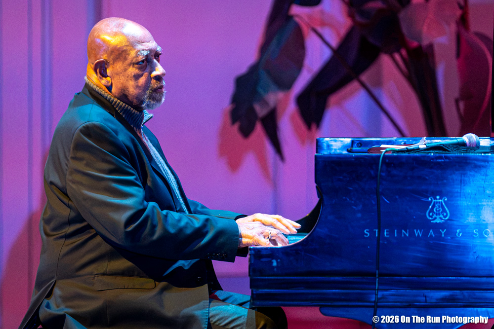 Thrown, Kenny Barron Trio, Jack Droppers, Dumugly heat up October (Photos)